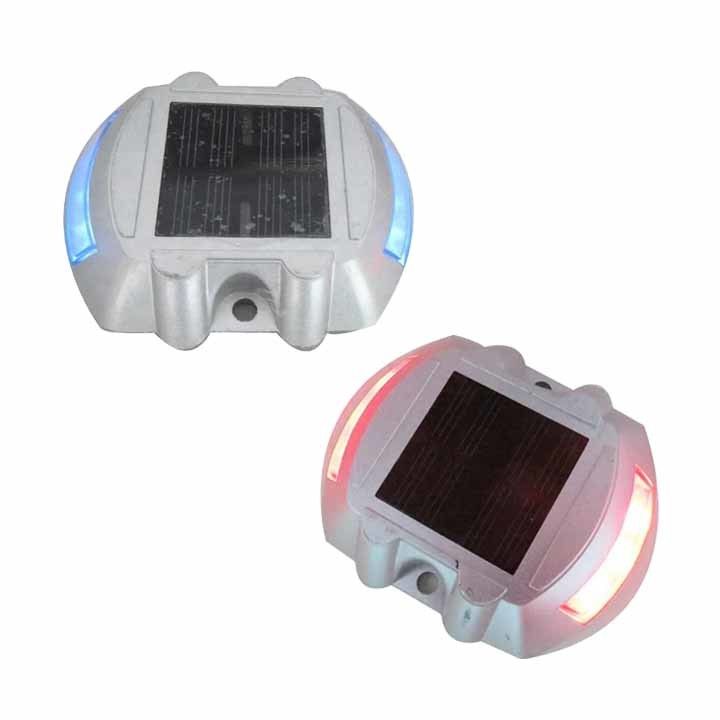Fusoio di cavallo Reflettore solare a led Road Studs Marcatore occhio di gatto lampeggiante